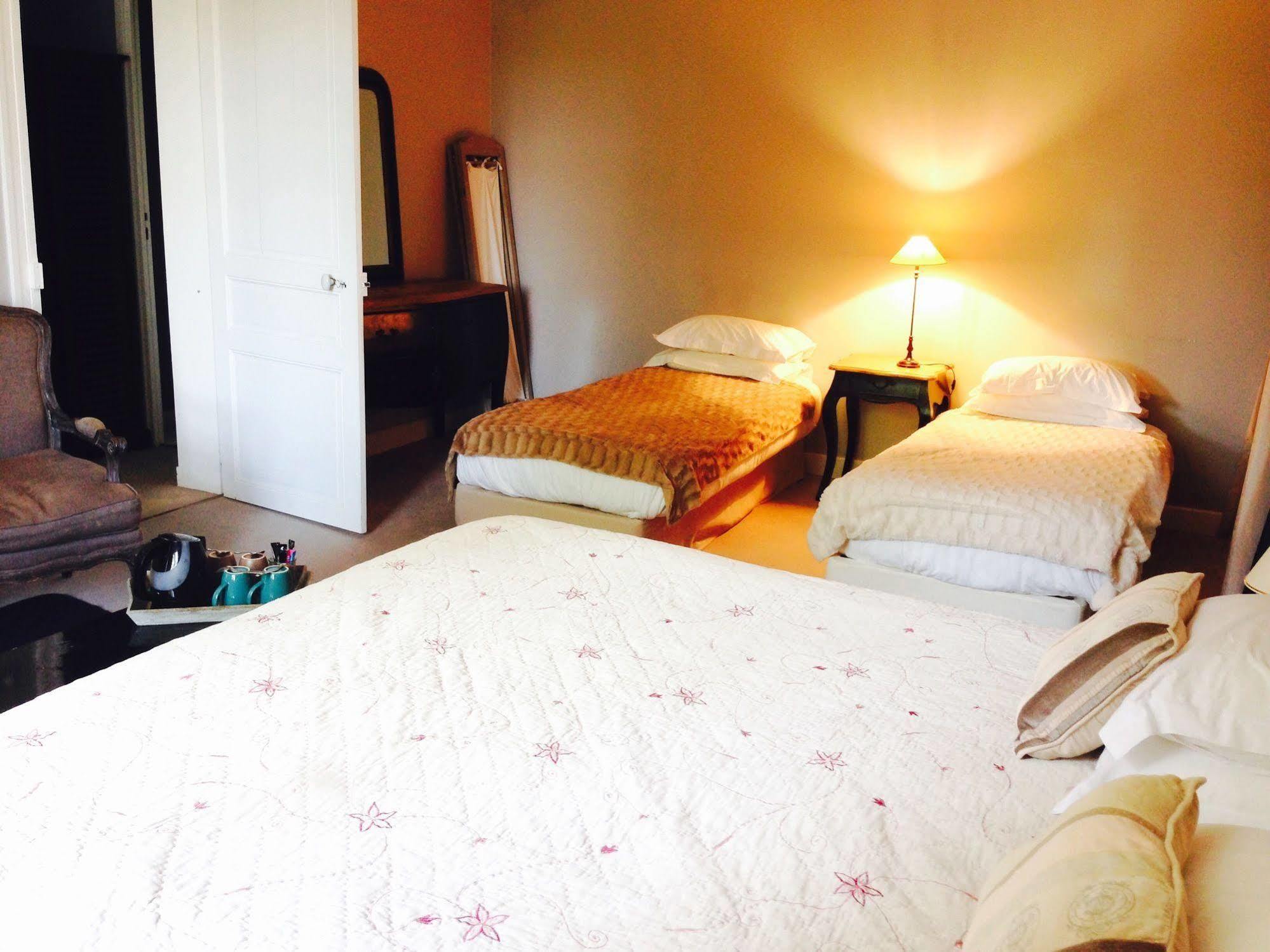 Hotel La Villa แซ็ง-ปิแอร์-เดรูเบอ ภายนอก รูปภาพ